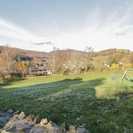 Bishop Fell Nyaraló *